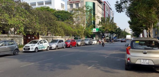 Kinh doanh ở Việt Nam thời internet: Chủ đi xe máy, ‘lính’ đi xe hơi